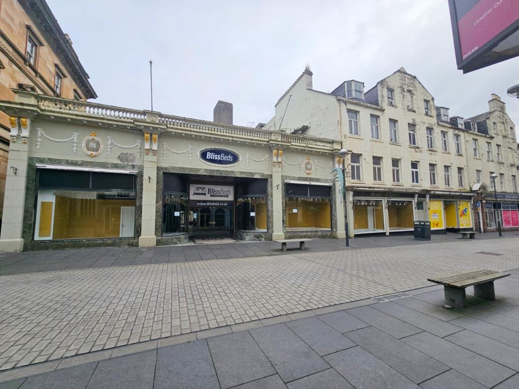 Lot: 18 - FORMER DEPARTMENT STORE COMMERCIAL PREMISES WITH POTENTIAL - Former Beales Department Store on St John Street, Perth